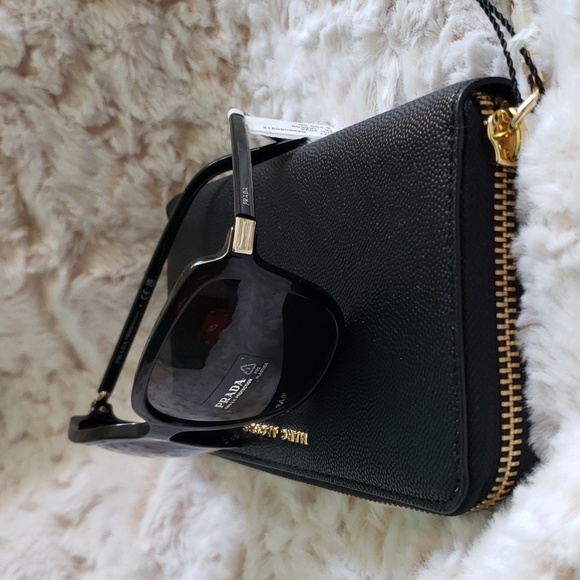 ❗Flash sale! Prada sunglasses - Picture 2 of 5